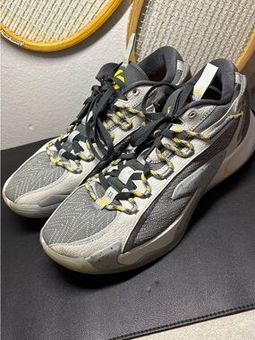 Jordan Men's Gray, Black and Yellow Athletic Basketball Shoes